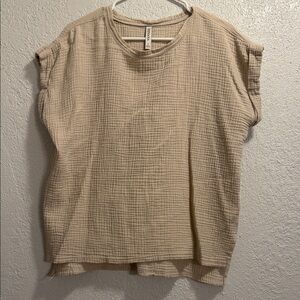 Universal Thread Textured Tan Short Sleeve Top